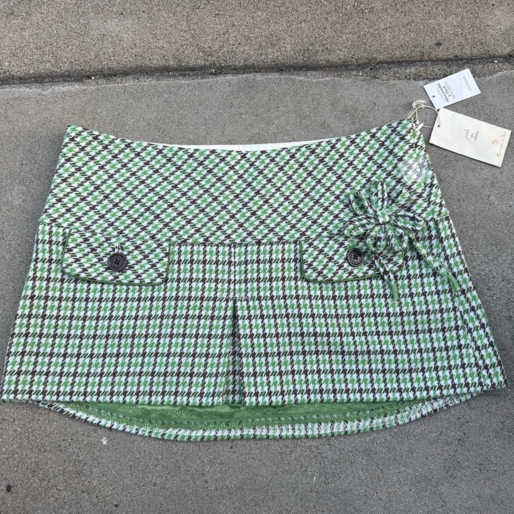 Y2K Abercrombie and Fitch mini skirt